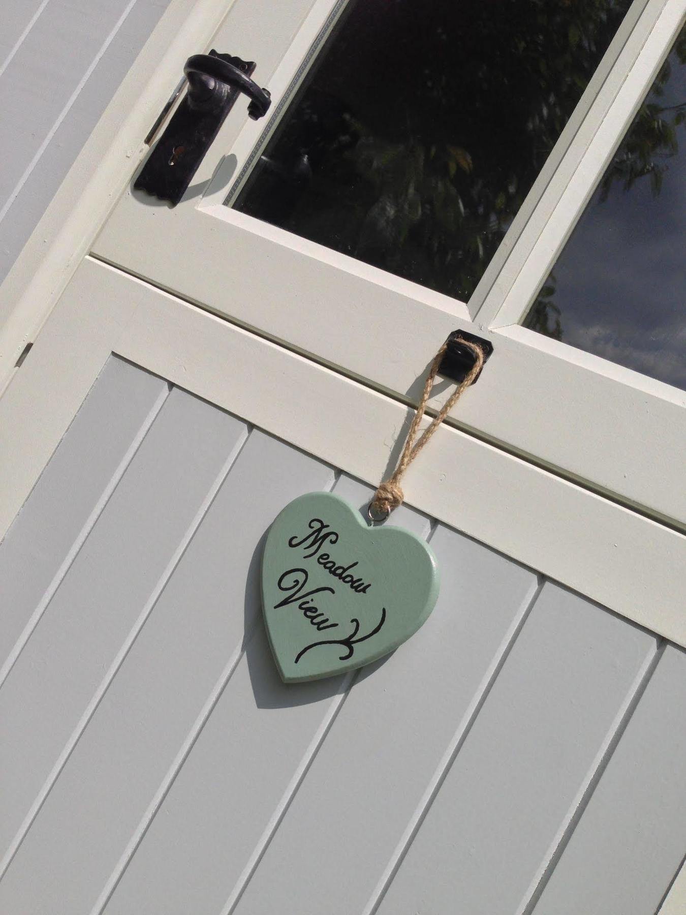 Posh Huts Farmstay Falstone Екстер'єр фото