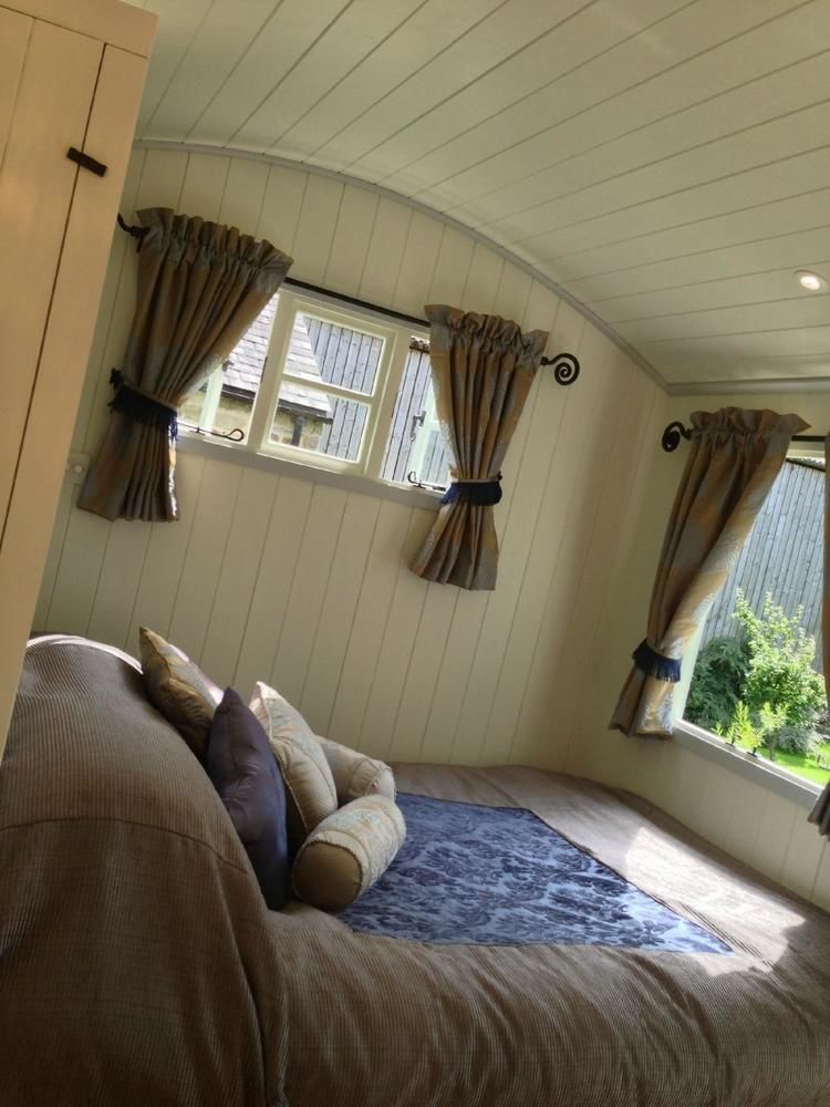 Posh Huts Farmstay Falstone Екстер'єр фото